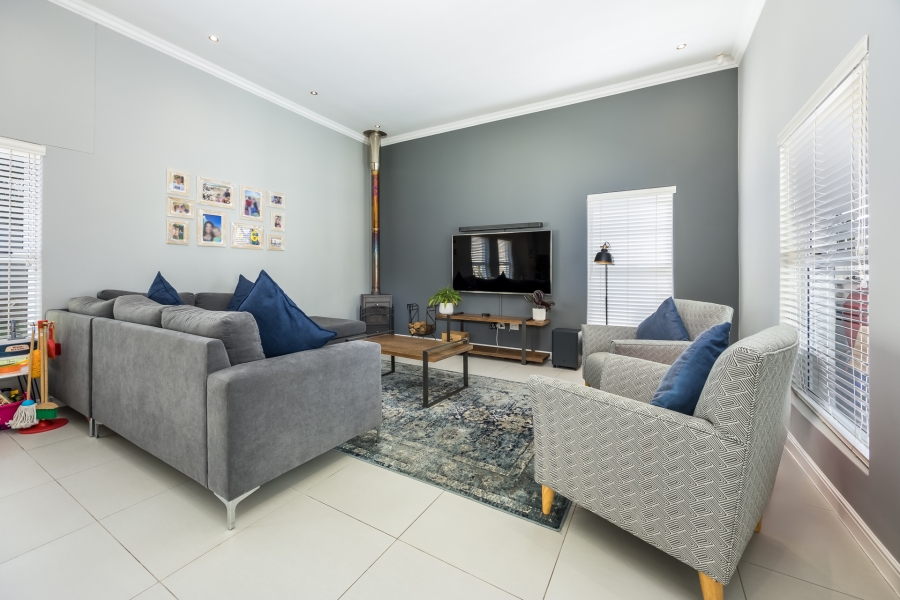 3 Bedroom Property for Sale in Pinehurst Western Cape